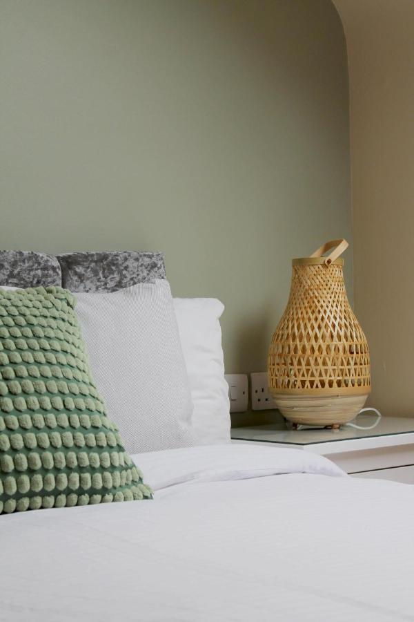 Charming 1-Bed Loft In Caerleon Lejlighed Newport  Eksteriør billede