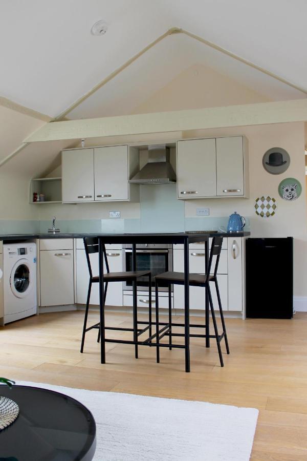 Charming 1-Bed Loft In Caerleon Lejlighed Newport  Eksteriør billede